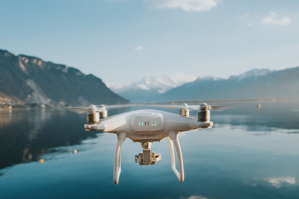 Jakim dronem można latać bez pozwolenia